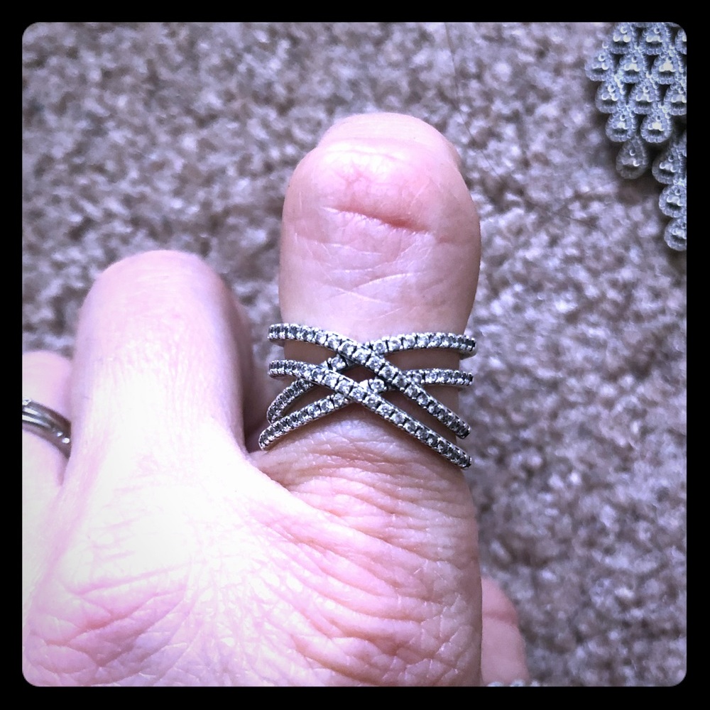 Sterling silver pandora ring